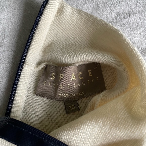 Space Style Concept dress size xs - Picture 6 of 6